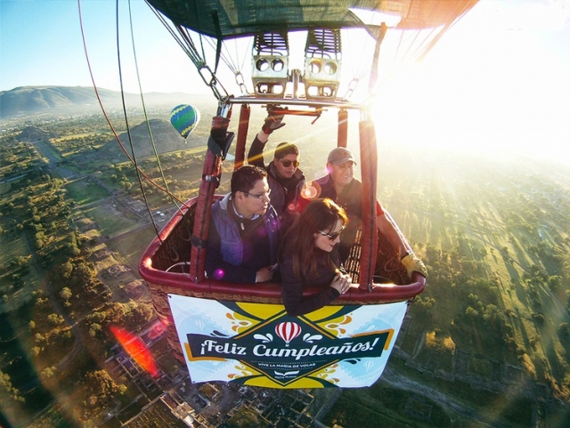 Vuelos sobre piramides